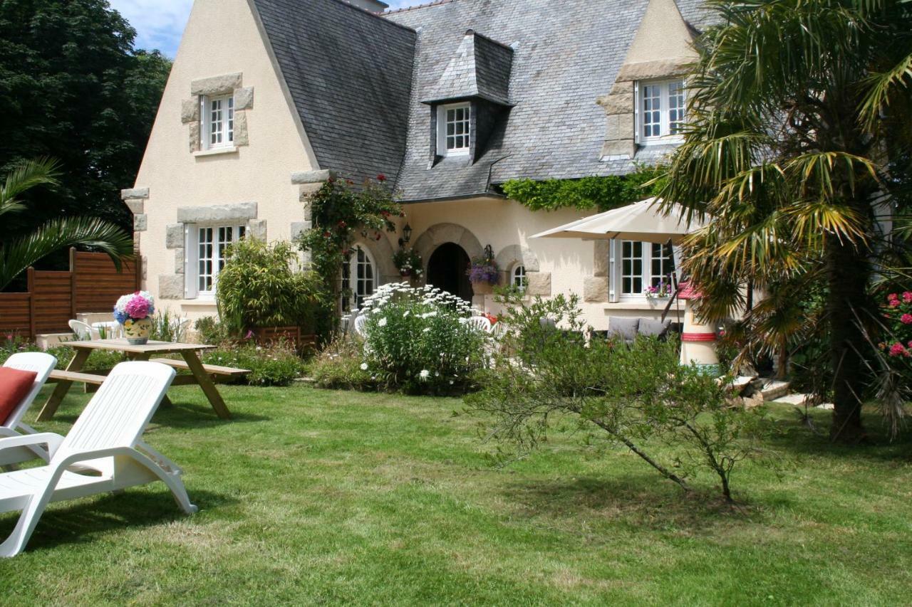Chez Renee Et Raynal B&B Plounévez-Lochrist Екстериор снимка